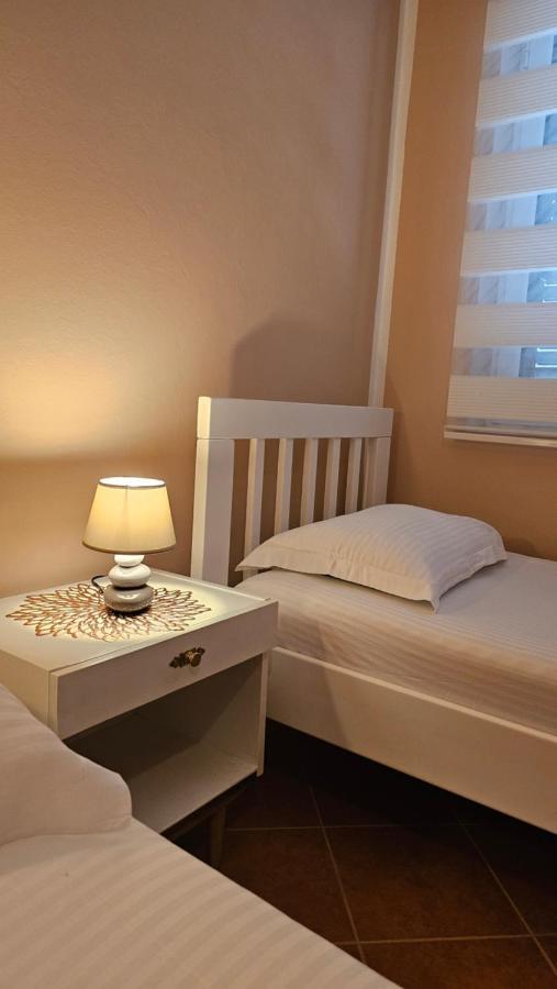 Lav Apartments تْشيرسيك نوفي المظهر الخارجي الصورة