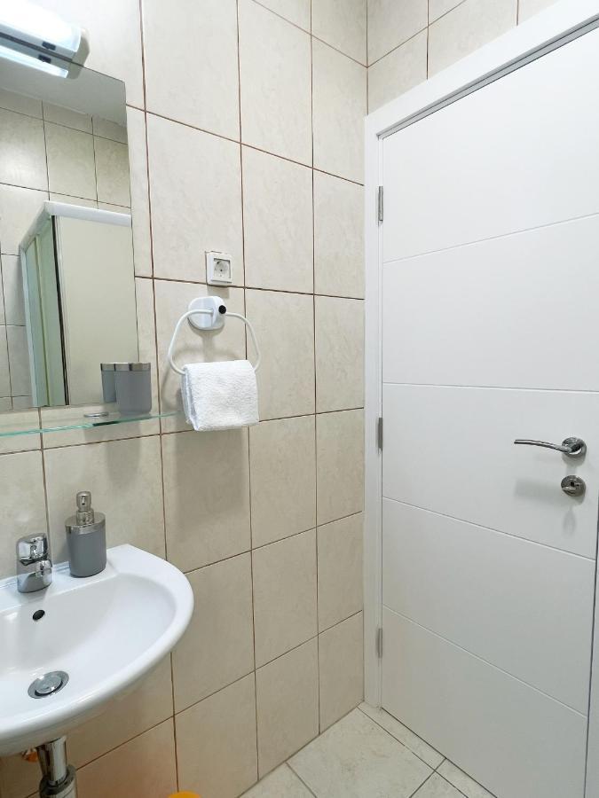 Lav Apartments تْشيرسيك نوفي المظهر الخارجي الصورة